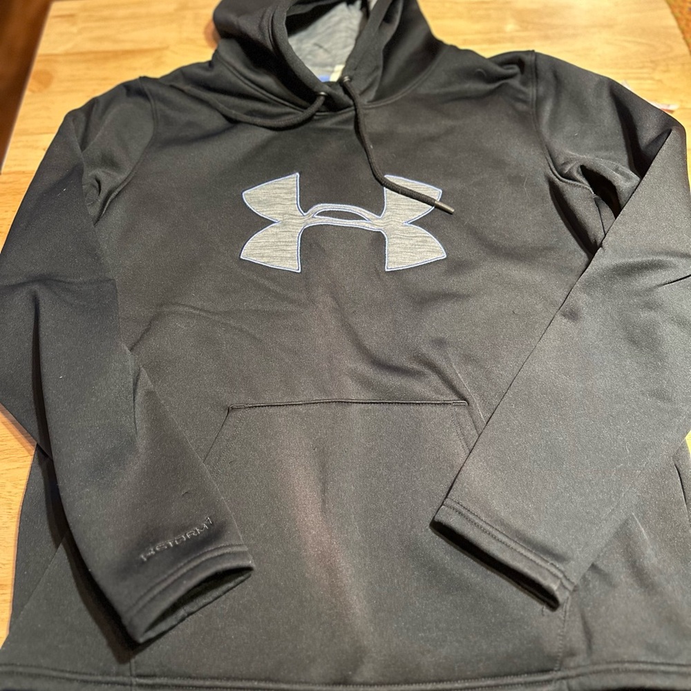 Lot of 3 Under Armour woman's hoodies size medium.. UA sweatshirts